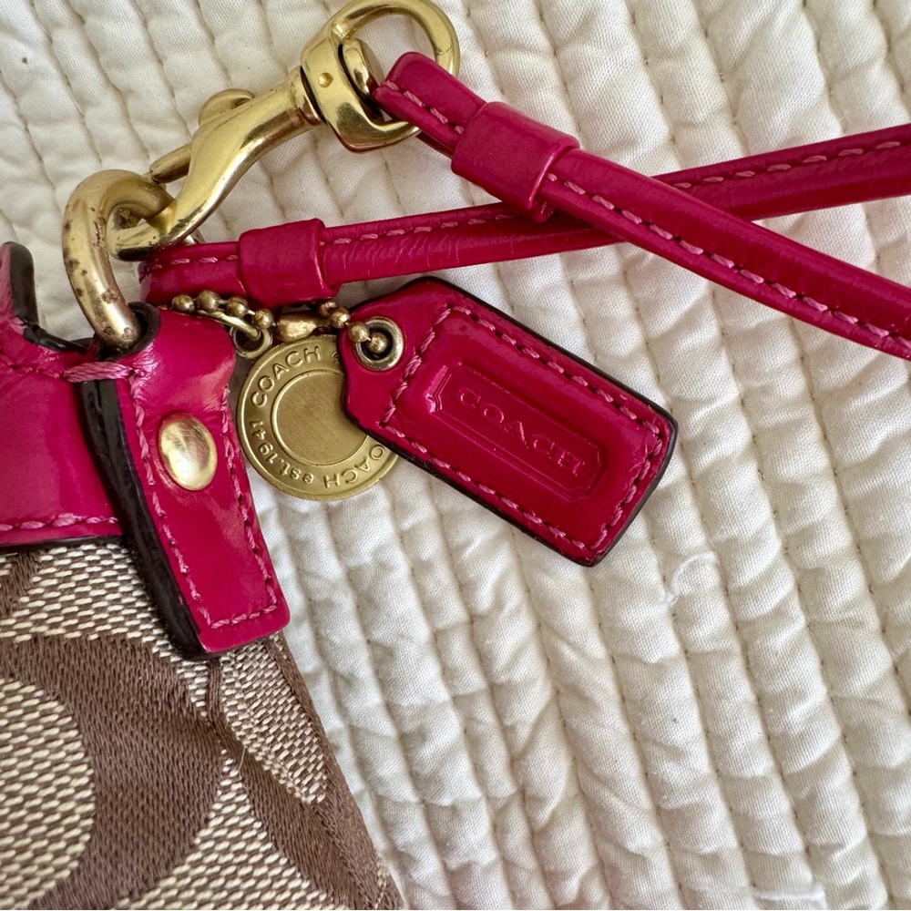 Coach Legacy Signature C Canvas and Pink Leather Wristlet 2008 Style 41756 - Picture 3 of 16